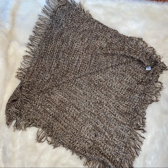 Cowl Neck Fringed Poncho - Picture 11 of 16